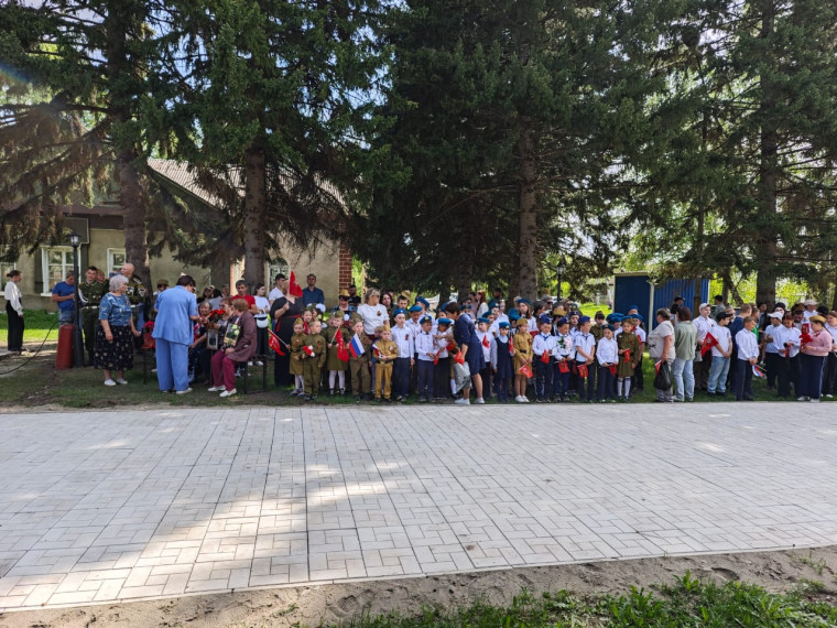 Торжественный митинг "Будем помнить!".